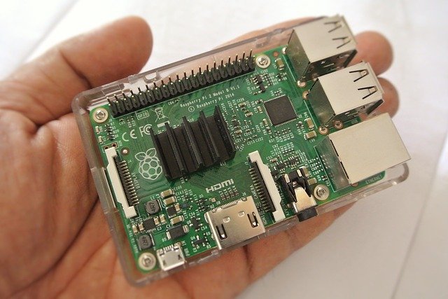 Ein Raspberry PI Microcontroller ist ein integriertes System.