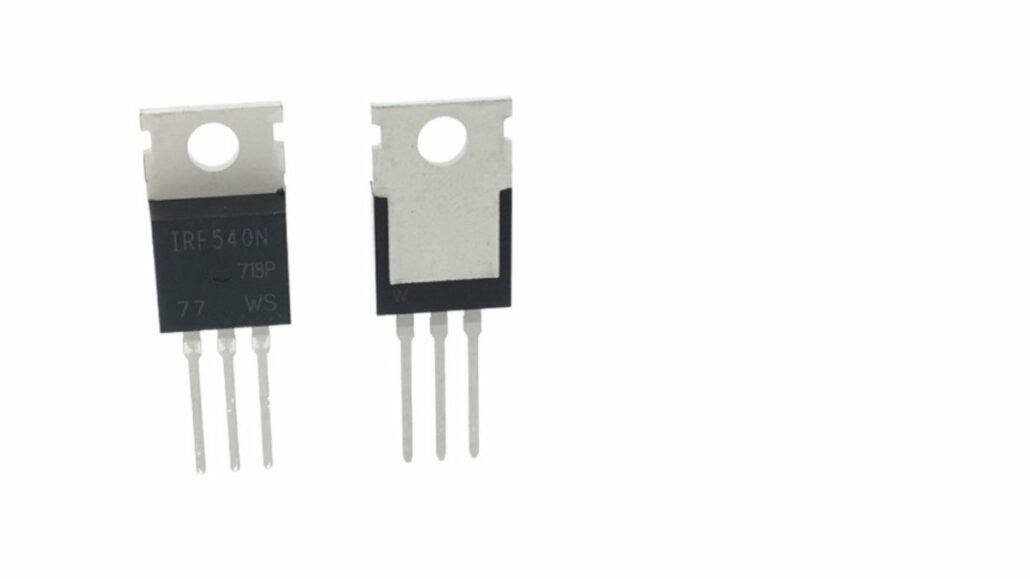 IRF540 Power-Mosfet Vor- und Rückseite.